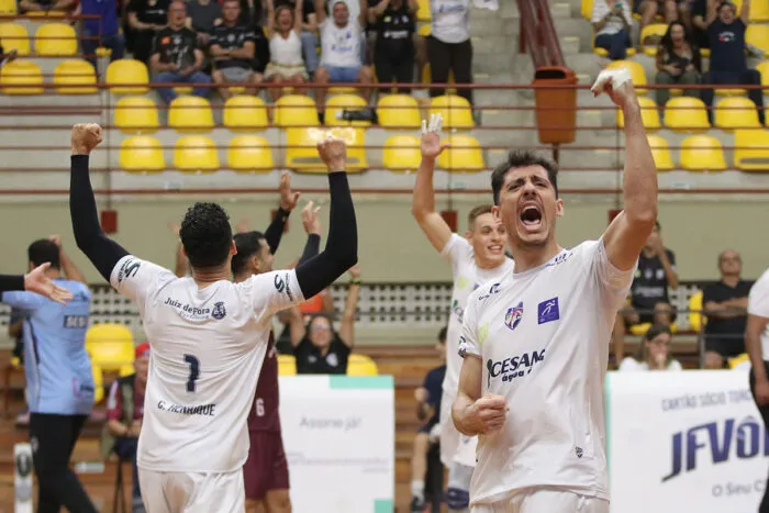 JF Vôlei vence Monte Carmelo e se classifica para as semis do Mineiro