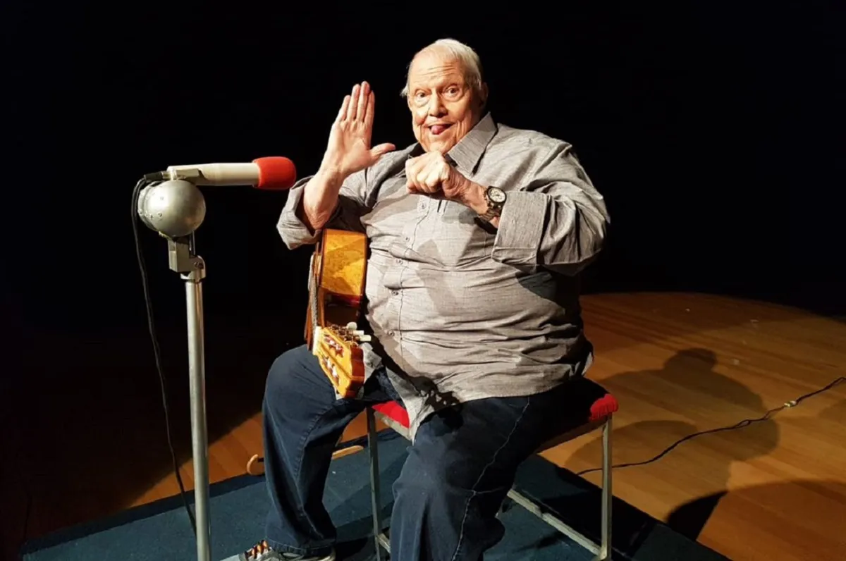 Morre Ary Toledo, um dos maiores humoristas do Brasil, aos 87 anos