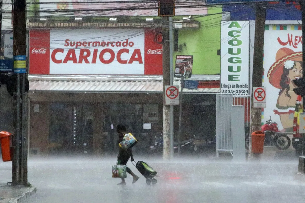 Inmet emite alerta de tempestade e chuva de granizo para Juiz de Fora