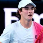 ‘Aprendizado’: João Fonseca analisa derrota no Australian Open e comemora sequência ‘excepcional’ e Top 100