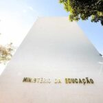 Governo vai pagar bolsa de R$ 1.050 por mês a estudantes de licenciatura 